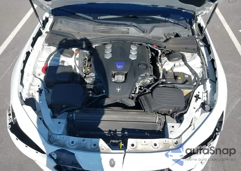 2021 Maserati Ghibli S Q4 z USA, uszkodzony, nr VIN ZAM57YTA0M1368470